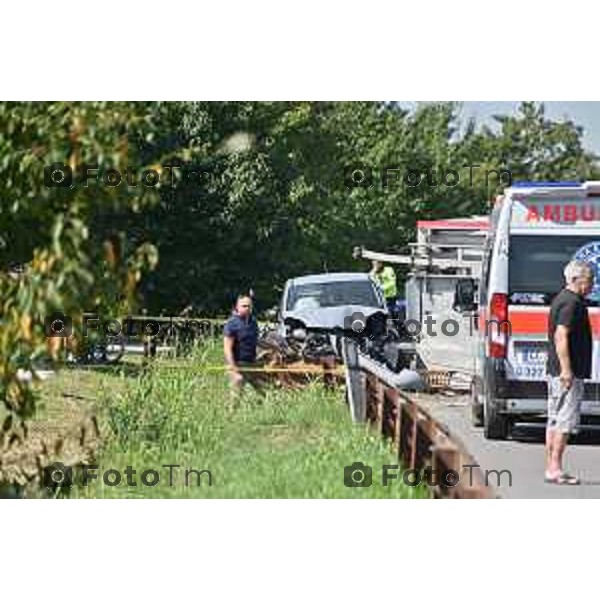 Foto Manzoni Tiziano/LaPresse 10-07-2023 Bergamo Italia - Cronaca - Romano di Lombardia scontro fra mezzo Vigili del fuoco e autovettura