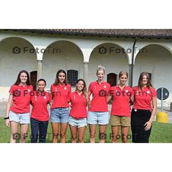 Tiziano Manzoni/LaPresse 16-08- 2023 Bergamo, Italia Cronaca Bergamo Bergamo presentazione Volley Bergamo 1991 Laura Bovo e Rebecca Scialanca, Giada Cecchetto e Laura Pasquino, Aurora Pistolesi, Anna Davyskiba e Federica Stufi.