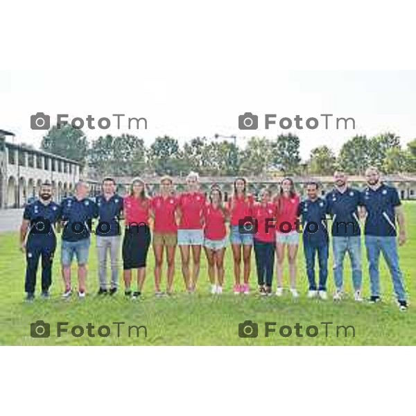 Tiziano Manzoni/LaPresse 16-08- 2023 Bergamo, Italia Cronaca Bergamo Bergamo presentazione Volley Bergamo 1991 Laura Bovo e Rebecca Scialanca, Giada Cecchetto e Laura Pasquino, Aurora Pistolesi, Anna Davyskiba e Federica Stufi.