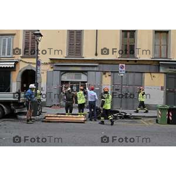 Foto Manzoni Tiziano/LaPresse 29-8-2023Bergamo Italia - Cronaca - sopralluogo dei vigili del fuoco in via Moroni