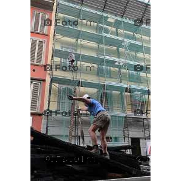 Foto Manzoni Tiziano/LaPresse 29-8-2023Bergamo Italia - Cronaca - sopralluogo dei vigili del fuoco in via Moroni