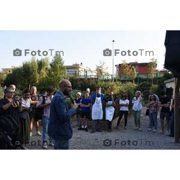 Tiziano Manzoni/LaPresse 7-09- 2023 Bergamo, Italia Cronaca Bergamo Marzia Marchesi e l\'Assessore alle Reti sociali Giacomo Angeloni sono lieti di invitarvi all\'inaugurazione degli Orti di Via Acquaderni