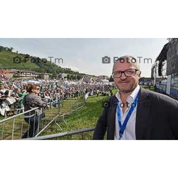 Tiziano Manzoni/LaPresse 17-09- 2023 Bergamo, Italia Cronaca Bergamo Bergamo manifestazione Pontida sul palco Matteo Salvini e Marine Le Pen