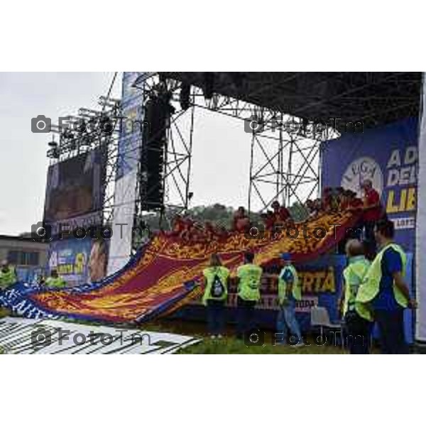 Tiziano Manzoni/LaPresse 17-09- 2023 Bergamo, Italia Cronaca Bergamo Bergamo manifestazione Pontida sul palco Matteo Salvini e Marine Le Pen