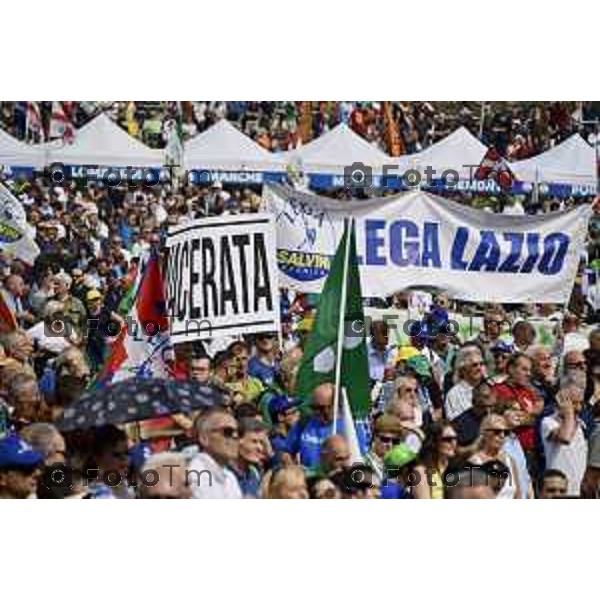 Tiziano Manzoni/LaPresse 17-09- 2023 Bergamo, Italia Cronaca Bergamo Bergamo manifestazione Pontida sul palco Matteo Salvini e Marine Le Pen