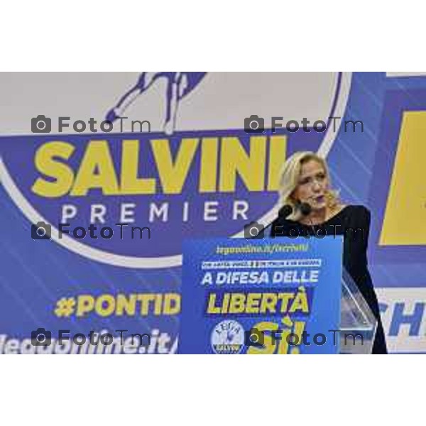 Tiziano Manzoni/LaPresse 17-09- 2023 Bergamo, Italia Cronaca Bergamo Bergamo manifestazione Pontida sul palco Matteo Salvini e Marine Le Pen