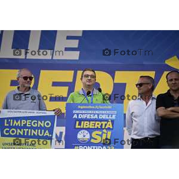 Tiziano Manzoni/LaPresse 17-09- 2023 Bergamo, Italia Cronaca Bergamo Bergamo manifestazione Pontida sul palco Matteo Salvini e Marine Le Pen