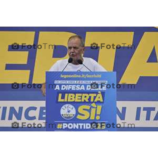 Tiziano Manzoni/LaPresse 17-09- 2023 Bergamo, Italia Cronaca Bergamo Bergamo manifestazione Pontida sul palco Matteo Salvini e Marine Le Pen