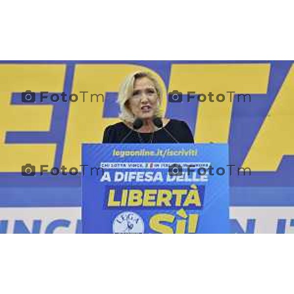 Tiziano Manzoni/LaPresse 17-09- 2023 Bergamo, Italia Cronaca Bergamo Bergamo manifestazione Pontida sul palco Matteo Salvini e Marine Le Pen