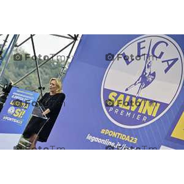 Tiziano Manzoni/LaPresse 17-09- 2023 Bergamo, Italia Cronaca Bergamo Bergamo manifestazione Pontida sul palco Matteo Salvini e Marine Le Pen