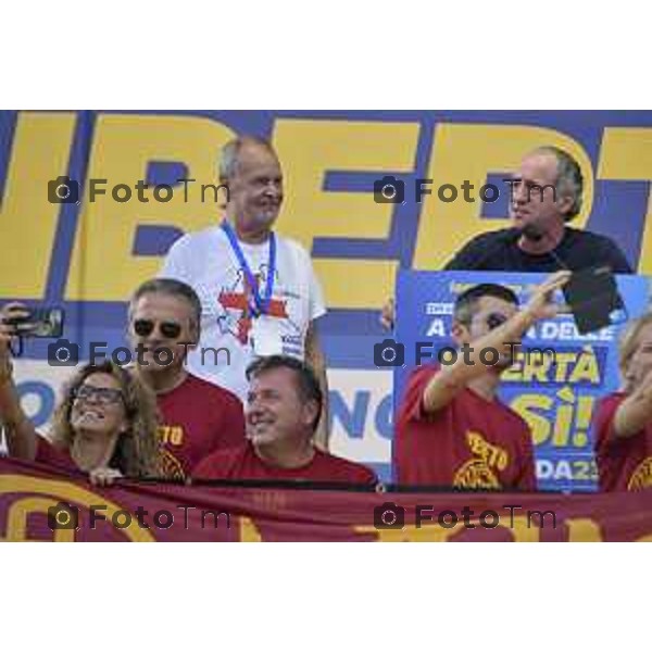 Tiziano Manzoni/LaPresse 17-09- 2023 Bergamo, Italia Cronaca Bergamo Bergamo manifestazione Pontida sul palco Matteo Salvini e Marine Le Pen