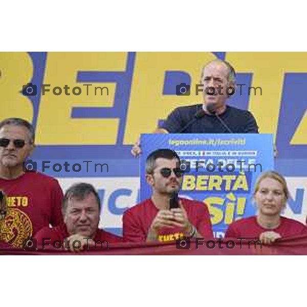 Tiziano Manzoni/LaPresse 17-09- 2023 Bergamo, Italia Cronaca Bergamo Bergamo manifestazione Pontida sul palco Matteo Salvini e Marine Le Pen