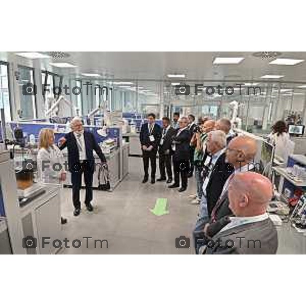 Foto Manzoni Tiziano/LaPresse 18-09 -2023 Bergamo Italia - Cronaca - Osio Sopra (Bg) Gruppo SIAD: inaugurazione laboratorio Distretto Gas della Vita -