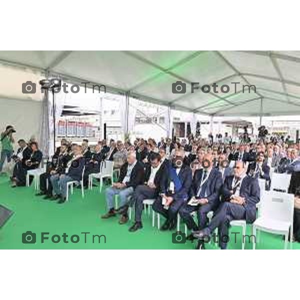 Foto Manzoni Tiziano/LaPresse 18-09 -2023 Bergamo Italia - Cronaca - Osio Sopra (Bg) Gruppo SIAD: inaugurazione laboratorio Distretto Gas della Vita -