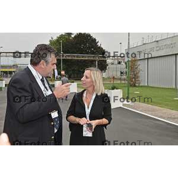 Foto Manzoni Tiziano/LaPresse 18-09 -2023 Bergamo Italia - Cronaca - Osio Sopra (Bg) Gruppo SIAD: inaugurazione laboratorio Distretto Gas della Vita - Bernardo Sestini e Claudia Terazi