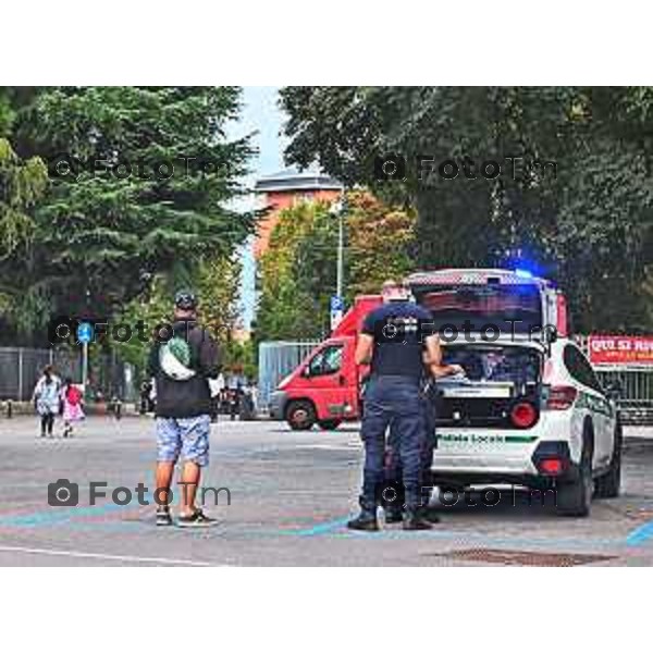 Tiziano Manzoni/LaPresse 20-09- 2023 Bergamo, Italia Cronaca Bergamo Parco Olmi Malpensata controlli polizia locale