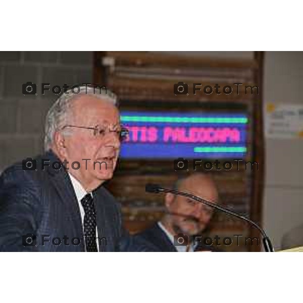 Foto Manzoni Tiziano/LaPresse 22--09-2023Bergamo Italia - Cronaca - Bergamo fisico e inventore di fama mondiale Federico Faggin, studenti e appassionati all’I.T.I.S. Pietro Paleocapa