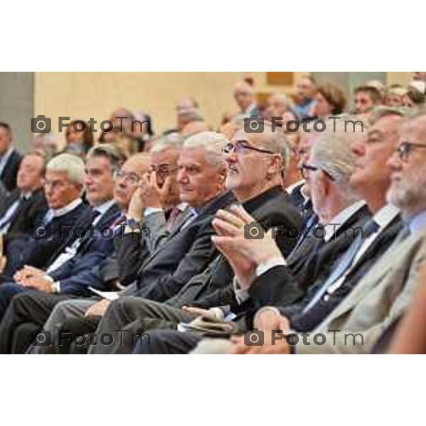 Foto Manzoni Tiziano/LaPresse 22-9-2023Bergamo Italia - Cronaca - Bergamo Seminario vescovile interventi del Patriarca di Gerusalemme Mons Pierbattista Pizzaballa , nell’ambito di Bergamo Brescia Capitale Italiana della Cultura 2023, chiude due giornate di incontri organizzate da Fondazione Papa Giovanni XXIII e Istituto Paolo VI dedicate all’impegno dei due pontefici per la promozione della pace.