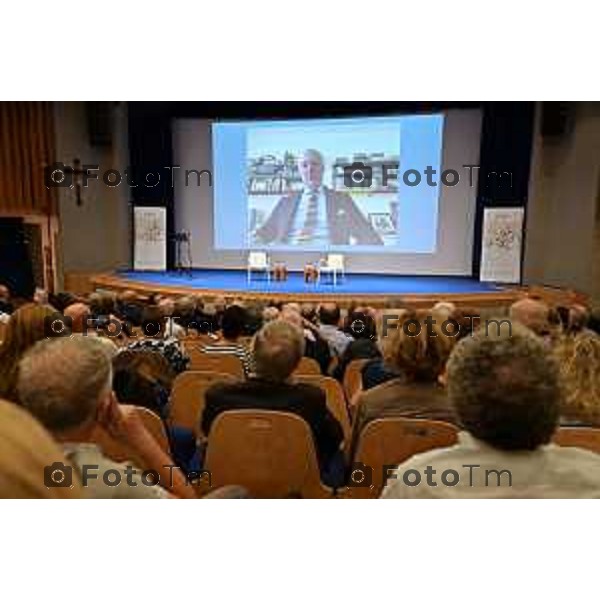 Foto Manzoni Tiziano/LaPresse 22-9-2023Bergamo Italia - Cronaca - Bergamo Seminario vescovile interventi del Patriarca di Gerusalemme Mons Pierbattista Pizzaballa , nell’ambito di Bergamo Brescia Capitale Italiana della Cultura 2023, chiude due giornate di incontri organizzate da Fondazione Papa Giovanni XXIII e Istituto Paolo VI dedicate all’impegno dei due pontefici per la promozione della pace.