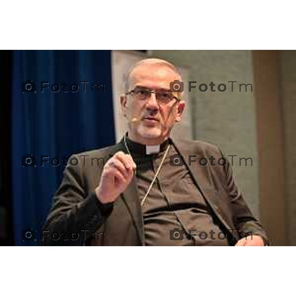 Foto Manzoni Tiziano/LaPresse 22-9-2023Bergamo Italia - Cronaca - Bergamo Seminario vescovile interventi del Patriarca di Gerusalemme Mons Pierbattista Pizzaballa , nell’ambito di Bergamo Brescia Capitale Italiana della Cultura 2023, chiude due giornate di incontri organizzate da Fondazione Papa Giovanni XXIII e Istituto Paolo VI dedicate all’impegno dei due pontefici per la promozione della pace.