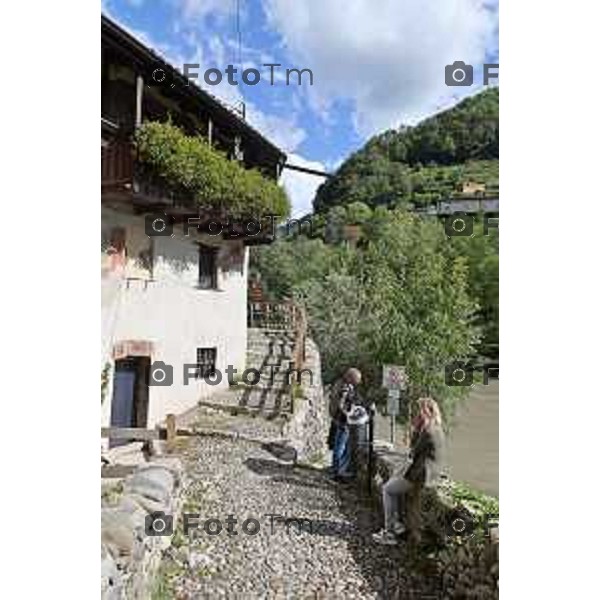 Foto Manzoni Tiziano/LaPresse 22-9-2023 Bergamo Italia - Cronaca - Clanezzo Bg Il fiume Brembo il ponte e il porto ristrutturato