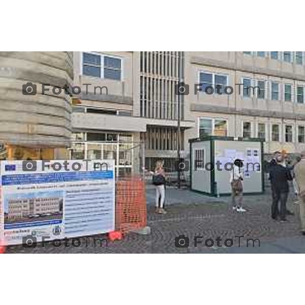 Foto Manzoni Tiziano/LaPresse 27-9-2023 Bergamo Italia - Cronaca - Ponte San Pietro Cantiere dell\'Ospedale e Casa di Comunità di Ponte San Pietro, alla presenza dell\'Assessore Regionale alle Infrastrutture e Opere Pubbliche, Claudia Maria Terzi. Dir Ast Bg Oveste Assemberg e Pirola e ingegner