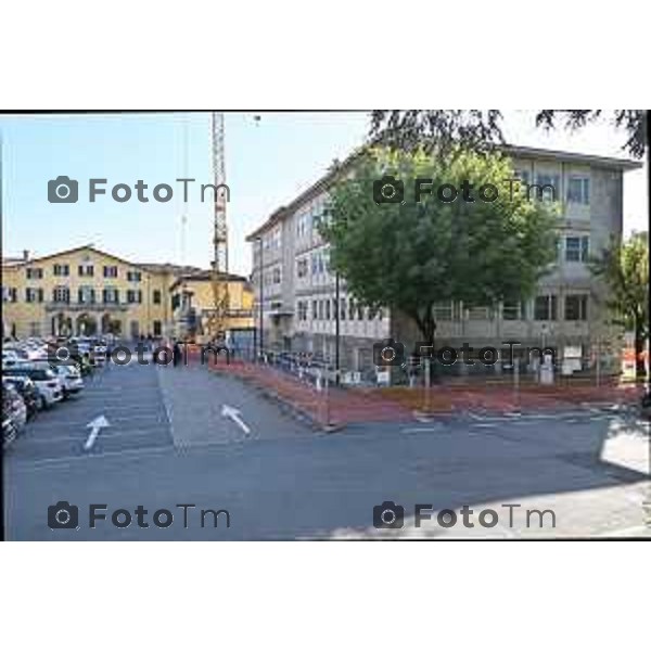 Foto Manzoni Tiziano/LaPresse 27-9-2023 Bergamo Italia - Cronaca - Ponte San Pietro Cantiere dell\'Ospedale e Casa di Comunità di Ponte San Pietro, alla presenza dell\'Assessore Regionale alle Infrastrutture e Opere Pubbliche, Claudia Maria Terzi. Dir Ast Bg Oveste Assemberg e Pirola e ingegner