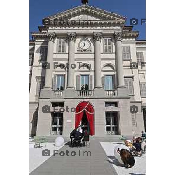 Foto Manzoni Tiziano/LaPresse 28-9-2023 Bergamo Italia - Cronaca - Accademia Carrara invita all\'anteprima stampa del terzo e ultimo progetto espositivo pensato per l\'anno di Bergamo Brescia Capitale della Cultura attraverso un on omaggio alla pittura, Tutta in voi la luce mia. Pittura di storia e melodramma allestimento straordinario che trasforma la Carrara in un teatro, viene messa in scena l\'epoca che rese l’Italia famosa in Europa e nel mondo, con protagonisti come Gioachino Rossini, Gaetano Donizetti, Vincenzo Bellini e Giuseppe Verdi, le loro composizioni, i teatri, gli incontri.