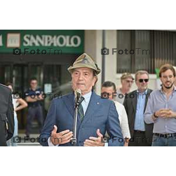 Tiziano Manzoni/LaPresse 30-09- 2023 Bergamo, Italia Cronaca Bergamo Cerimonia di intitolazione del nuovo Largo tra Via Baschenis e Via Palazzolo a Leonardo Caprioli Presidente Associazione Nazionale Alpini -presidente ALpini 2023