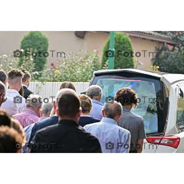 Foto Manzoni Tiziano/LaPresse 4-10- 2023Bergamo Italia - Cronaca -Ghisalba funerale di Diego Sangalli morto in montagna