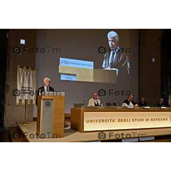 Tiziano Manzoni/LaPresse 6-10- 2023 Bergamo, Italia Cronaca Bergamo PHD DAY 2023: il 6 ottobre UniBg celebra 42 neo dottori di ricerca. Ospite speciale il prof. Andy Neely dall\'Università di Cambridge