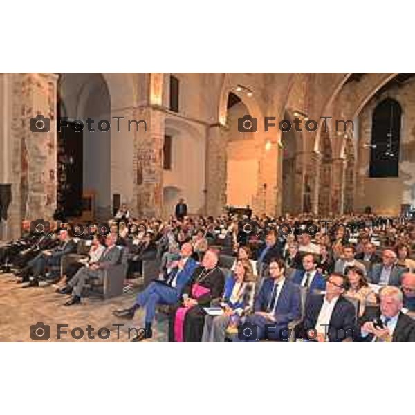 Foto Manzoni Tiziano/LaPresse 7-10-2023Bergamo Italia - Cronaca - Sindaco di Bergamo Giorgio Gori e il Presidente del Consiglio comunale Ferruccio Rota Consiglio comunale straordinario per il conferimento della Cittadinanza Onoraria "Giovanni XXIII" a S.B. Pierbattista Pizzaballa Patriarca di Gerusalemme e dei Latini