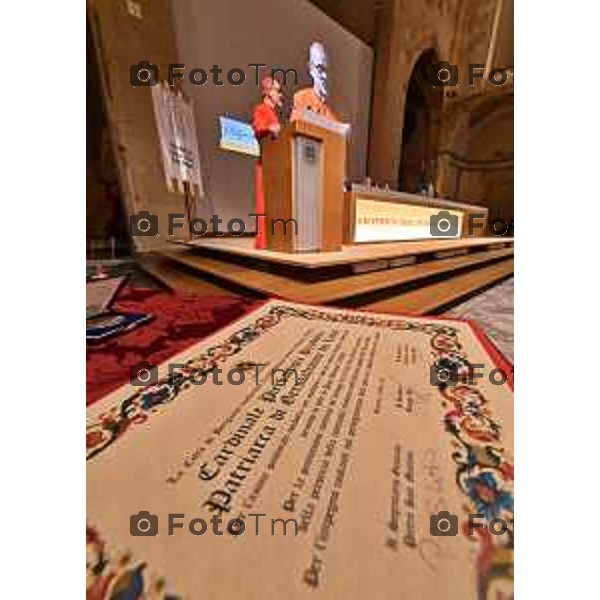 Foto Manzoni Tiziano/LaPresse 7-10-2023Bergamo Italia - Cronaca - Sindaco di Bergamo Giorgio Gori e il Presidente del Consiglio comunale Ferruccio Rota Consiglio comunale straordinario per il conferimento della Cittadinanza Onoraria "Giovanni XXIII" a S.B. Pierbattista Pizzaballa Patriarca di Gerusalemme e dei Latini