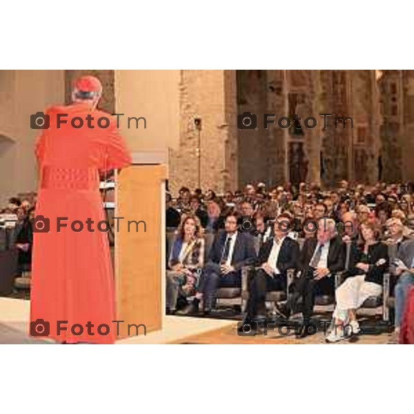 Foto Manzoni Tiziano/LaPresse 7-10-2023Bergamo Italia - Cronaca - Sindaco di Bergamo Giorgio Gori e il Presidente del Consiglio comunale Ferruccio Rota Consiglio comunale straordinario per il conferimento della Cittadinanza Onoraria "Giovanni XXIII" a S.B. Pierbattista Pizzaballa Patriarca di Gerusalemme e dei Latini