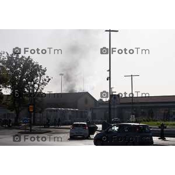 Foto Tommaso Berardi for Manzoni/LaPresse 8/10/23 Bergamo Italia - Cronaca - Incendio Stazione BG