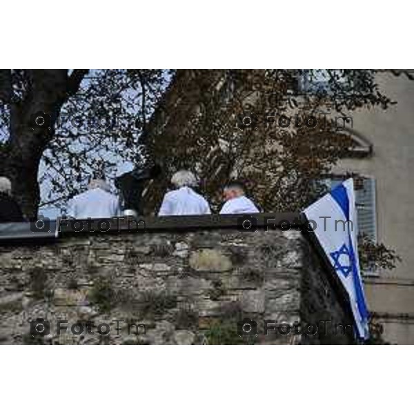 Foto Manzoni Tiziano/LaPresse 14-10-2023 Bergamo Italia - Cronaca - Bergamo Associazione Italia-Israele flashmob di solidarietà al popolo d\'Israele