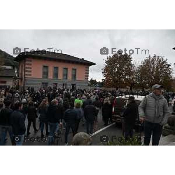 Tiziano Manzoni/LaPresse 20-10- 2023 Bergamo, Italia Cronaca Bergamo Selvino Bg funerale Diego Bertocchi sindaco del paese