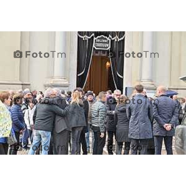 Foto Manzoni Tiziano/LaPresse 4-11-2023 Bergamo Italia- Cronaca Nmbro Bg Funerale di Giuseppe Lombardini, ucciso dal figlio Matteo