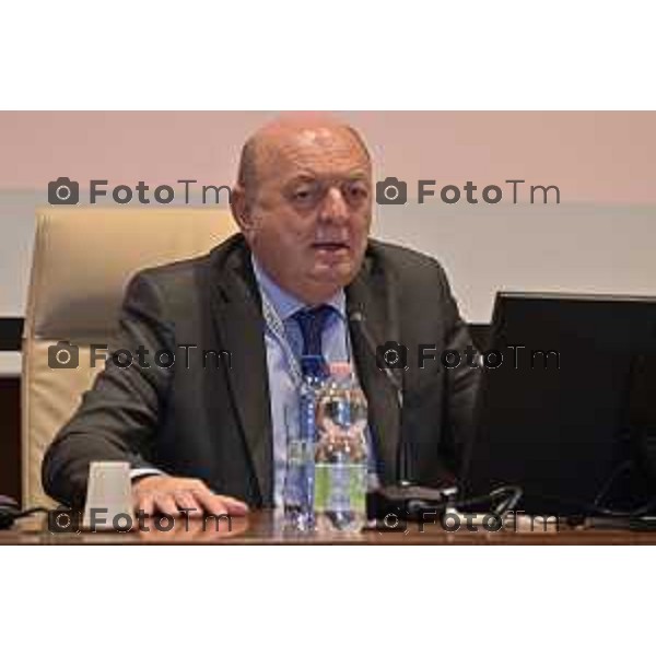 Foto Manzoni Tiziano/LaPresse 10-11-2023 Bergamo Italia- Cronaca Bergamo apertura festival Città Impresa 2023 Gilberto Pichetto Fratin, ministro dell\'Ambiente e della Sicurezza energetica