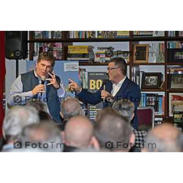 Foto Manzoni Tiziano/LaPresse 10-11-2023 Bergamo Italia- Cronaca Seriate presentazione del libro Bolt e i suoi fratelli di Paolo Marabini Biblioteca Dello Sport con la presenza del campione Elia Viviani