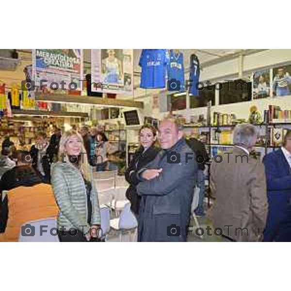 Foto Manzoni Tiziano/LaPresse 10-11-2023 Bergamo Italia- Cronaca Seriate presentazione del libro Bolt e i suoi fratelli di Paolo Marabini Biblioteca Dello Sport con la presenza del campione Elia Viviani