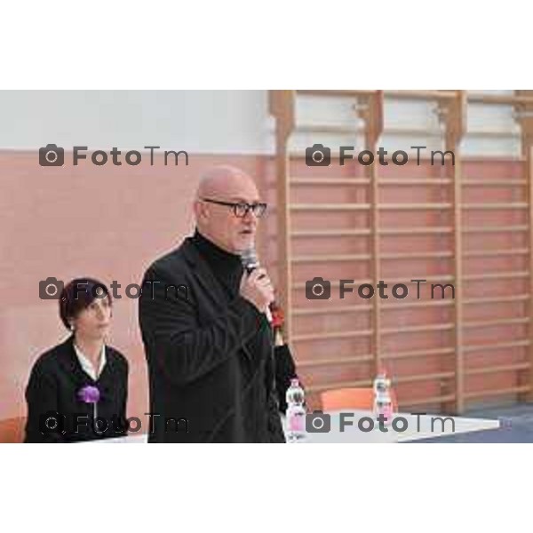 Foto Manzoni Tiziano/LaPresse 22-11-2023 Bergamo Italia- Cronaca Inzago MI Venerina Sofia interviene in una scuola contro il femminicidio iniziativa di fondazione Ospedale Marchesi