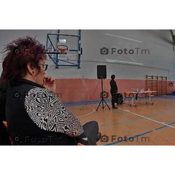 Foto Manzoni Tiziano/LaPresse 22-11-2023 Bergamo Italia- Cronaca Inzago MI Venerina Sofia interviene in una scuola contro il femminicidio iniziativa di fondazione Ospedale Marchesi