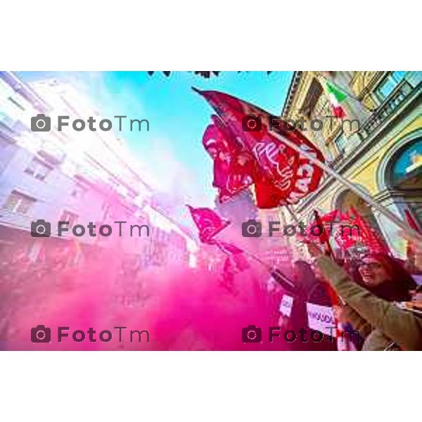 Foto Manzoni Tiziano/LaPresse 24-11-2023 Bergamo Italia- Cronaca Orhan Bergamo sciopero Cgil e UIL contro la legge di bilancio 2023