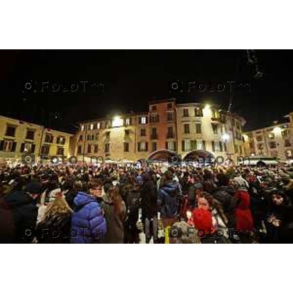 Tiziano Manzoni/LaPresse 24-11- 2023 Bergamo, Italia Cronaca Bergamo fiaccolata contro il femminicidio e per Giulia Cecchetin