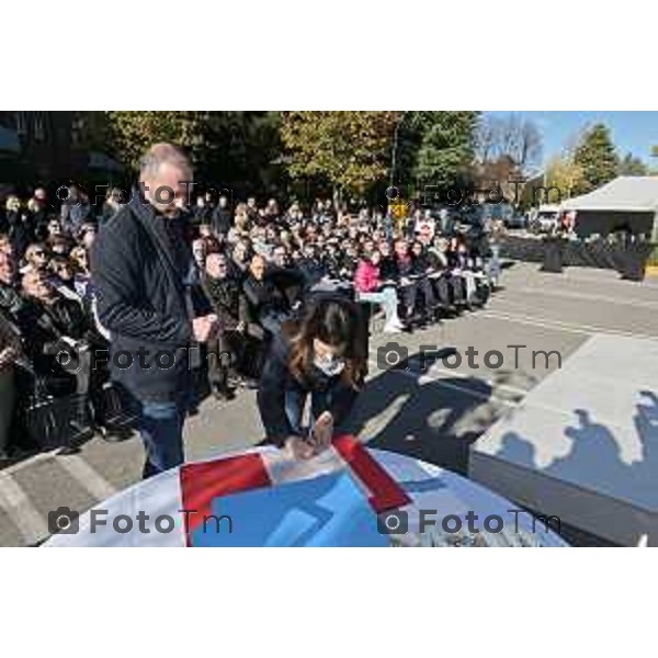 Foto Manzoni Tiziano/LaPresse 25-11-2023 Bergamo Italia- Cronaca Orhan l\'ampliamento de “La Casa di Leo”, una struttura di housing per l\'accoglienza dei pazienti pediatrici, con patologie gravi in cura presso l\'Ospedale Papa Giovanni XXIII, Susanna Berlendis e Michele Morghen,