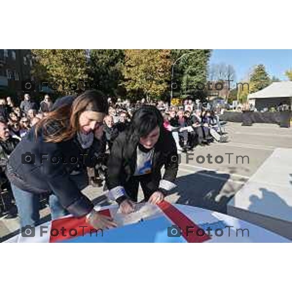 Foto Manzoni Tiziano/LaPresse 25-11-2023 Bergamo Italia- Cronaca Orhan l\'ampliamento de “La Casa di Leo”, una struttura di housing per l\'accoglienza dei pazienti pediatrici, con patologie gravi in cura presso l\'Ospedale Papa Giovanni XXIII, Susanna Berlendis e Michele Morghen,