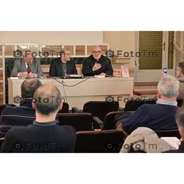 Foto Manzoni Tiziano/LaPresse 9-12-2023 Bergamo Italia- Cronaca Bergamo Fondazione Papa Giovanni XXIII, presentazione “Parole memorande. Voci dei Padri della Chiesa in Giovanni XXIII”, del prof. Luigi Franco Pizzolato.