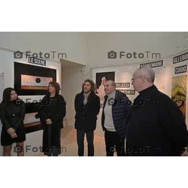 Foto Manzoni Tiziano/LaPresse 9-12-2023 Bergamo Italia- Cronaca Bergamo Fondazione Teatro Donizetti Iliade. Il gioco degli dèi mostra Alessio Boni, Iaia Forte e gli altri protagonisti dello spettacolo Iliade. Il gioco degli dèi