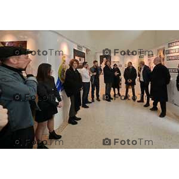 Foto Manzoni Tiziano/LaPresse 9-12-2023 Bergamo Italia- Cronaca Bergamo Fondazione Teatro Donizetti Iliade. Il gioco degli dèi mostra Alessio Boni, Iaia Forte e gli altri protagonisti dello spettacolo Iliade. Il gioco degli dèi